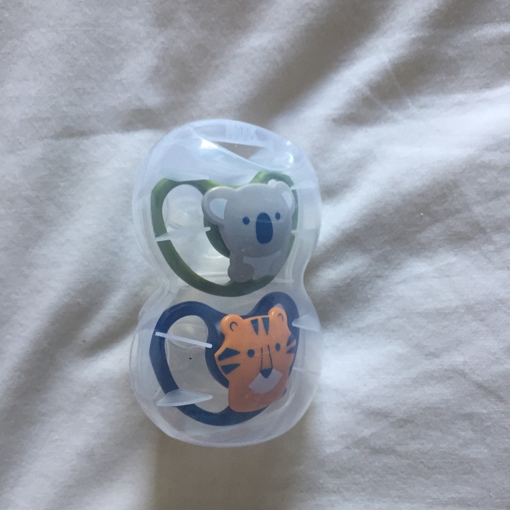 2 Pacifiers Animal Pacis